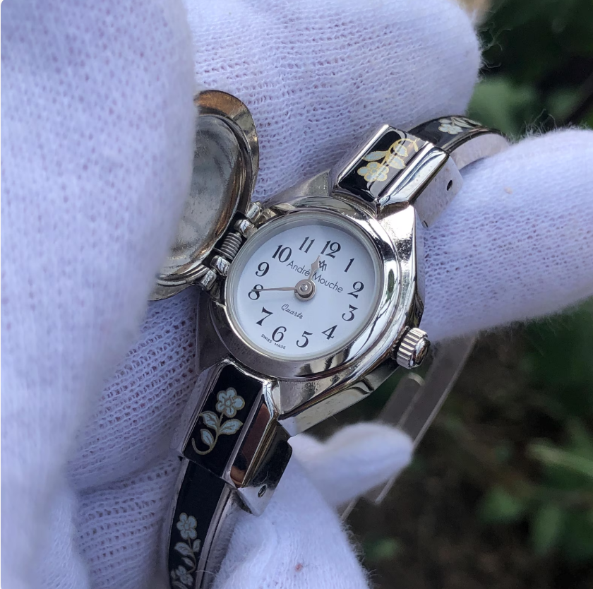 Rose Vintage peekaboo bangle watch